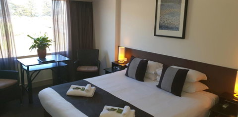 Nightcap At Hotel Victor - Accommodation Yamba 2
