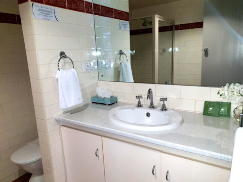Nightcap At Hotel Victor - Accommodation Yamba 8