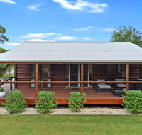 The Log Cabin - 47 Jetty Road - Accommodation Yamba