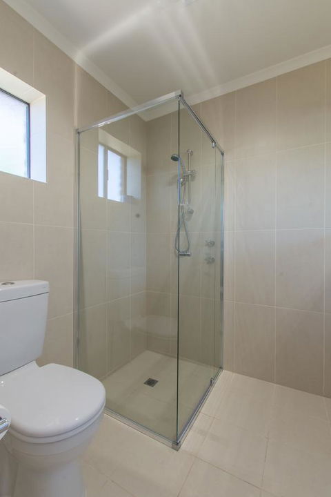 Mick O\'Sheas - Accommodation Yamba 23