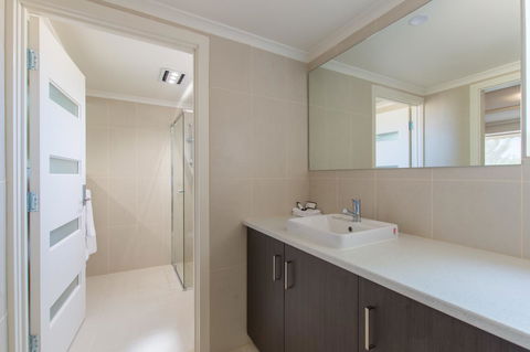 Mick O\'Sheas - Accommodation Yamba 28