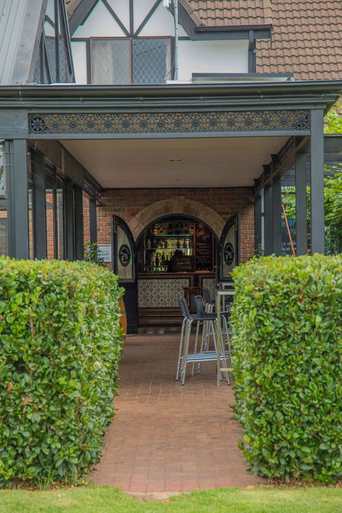 Mick O\'Sheas - Accommodation Yamba 40