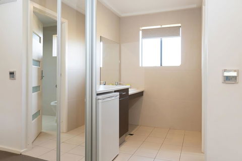 Mick O\'Sheas - Accommodation Yamba 3
