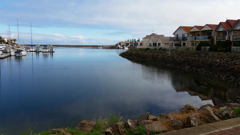 Townhouse On The Marina - Accommodation Yamba 14