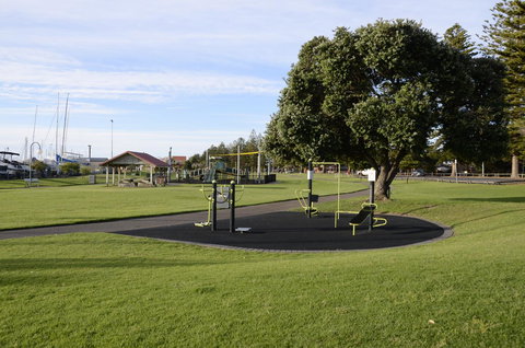 Townhouse On The Marina - Accommodation Yamba 10