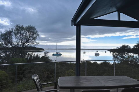 Rest A Shore Coffin Bay - Accommodation Yamba 2