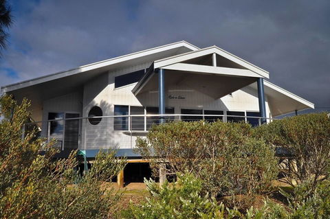 Rest A Shore Coffin Bay - Accommodation Yamba 0