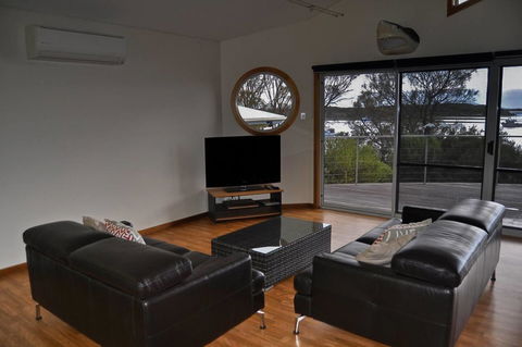 Rest A Shore Coffin Bay - Accommodation Yamba 4