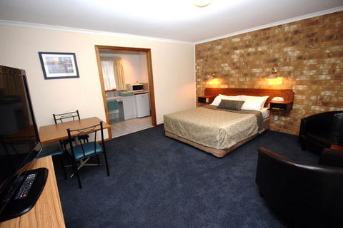 Clare Central - Accommodation Yamba 16