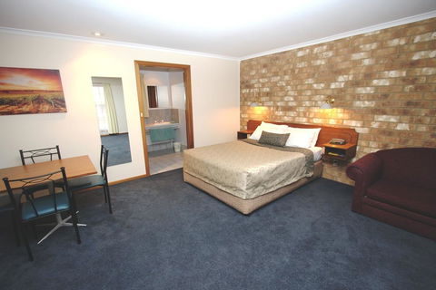 Clare Central - Accommodation Yamba 22