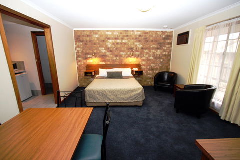Clare Central - Accommodation Yamba 17