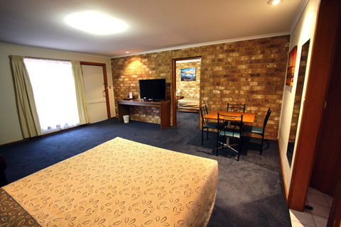 Clare Central - Accommodation Yamba 15