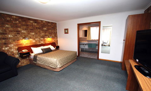 Clare Central - Accommodation Yamba 14