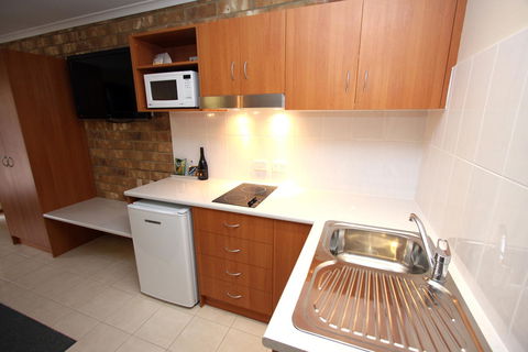 Clare Central - Accommodation Yamba 10