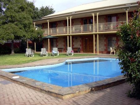 Clare Central - Accommodation Yamba 5