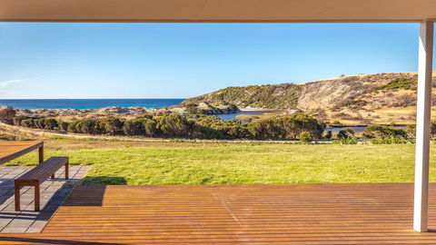 Middle River Beach House, Western House - Accommodation Yamba 2