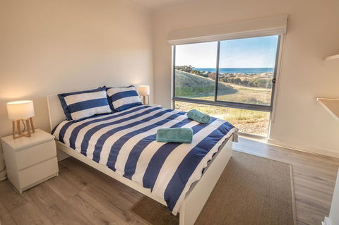 Middle River Beach House, Western House - Accommodation Yamba 9