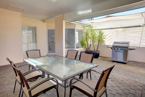 Bay Bliss - Accommodation Yamba 2