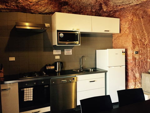 The Lookout Cave Underground Motel - Accommodation Yamba 29