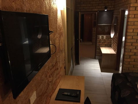 The Lookout Cave Underground Motel - Accommodation Yamba 26