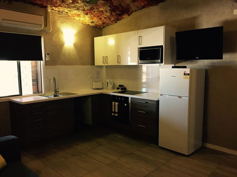The Lookout Cave Underground Motel - Accommodation Yamba 41