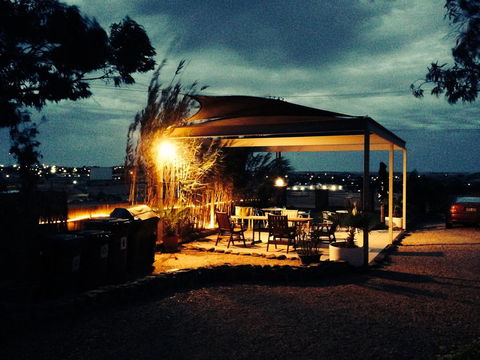 The Lookout Cave Underground Motel - Accommodation Yamba 14
