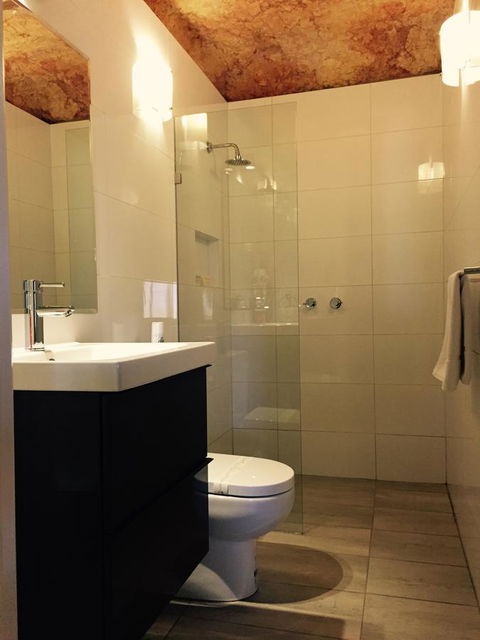 The Lookout Cave Underground Motel - Accommodation Yamba 39