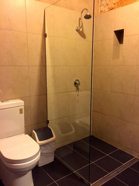 The Lookout Cave Underground Motel - Accommodation Yamba 31