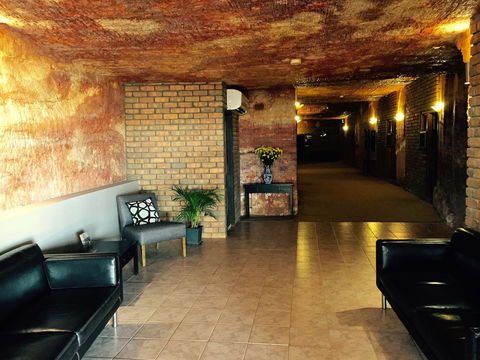 The Lookout Cave Underground Motel - Accommodation Yamba 18