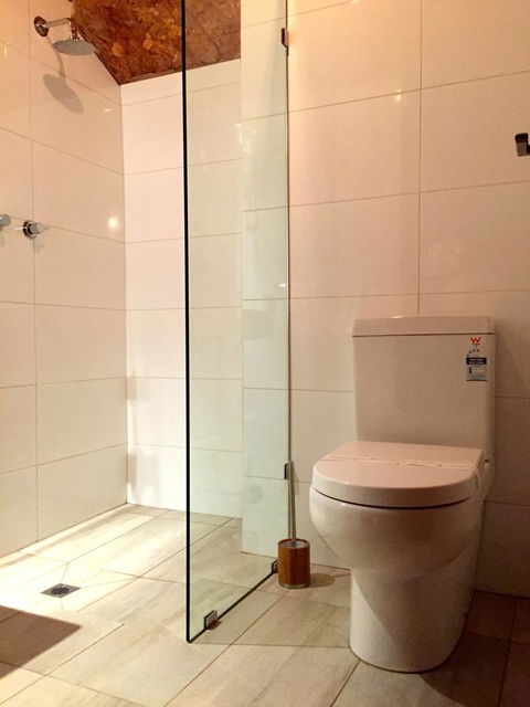 The Lookout Cave Underground Motel - Accommodation Yamba 38