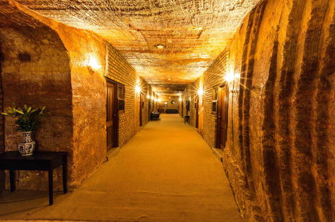 The Lookout Cave Underground Motel - Accommodation Yamba 35
