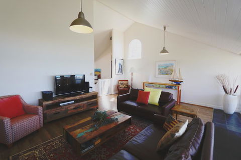 Caledonian Inn - Accommodation Yamba 7