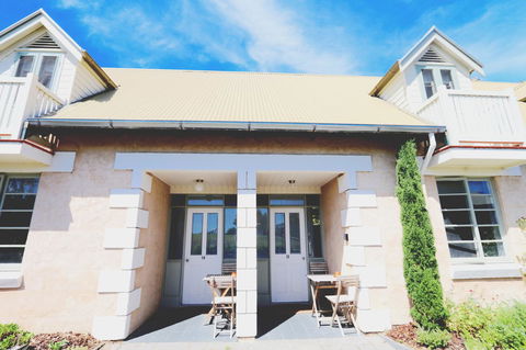 Caledonian Inn - Accommodation Yamba 10