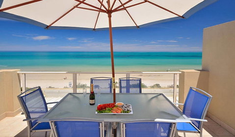 Adelaide Luxury Beach House - Accommodation Yamba 0