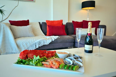 Adelaide Luxury Beach House - Accommodation Yamba 28