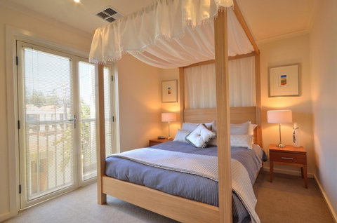 Adelaide Luxury Beach House - Accommodation Yamba 35