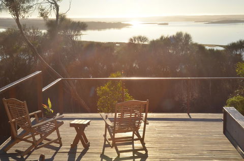 Of Stone & Wood Guesthouse - Accommodation Yamba 21