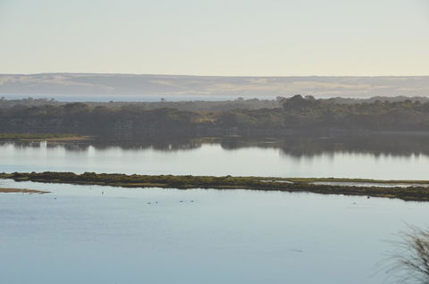 Of Stone & Wood Guesthouse - Accommodation Yamba 19