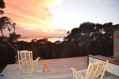 Of Stone & Wood Guesthouse - Accommodation Yamba 24