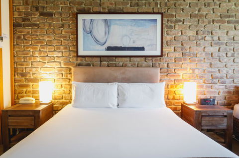 The Lodge By Manna - Accommodation Yamba 7