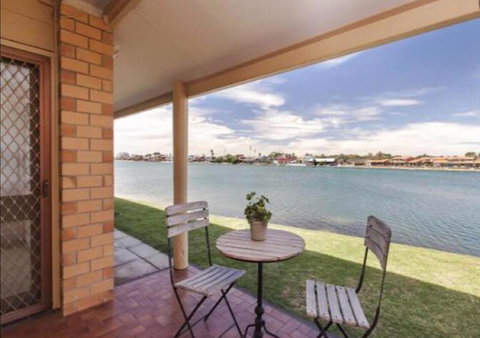 Lakeside - Accommodation Yamba 1