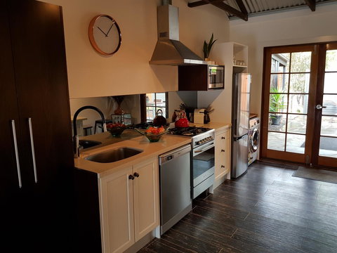 Irongate Studio B&B - Accommodation Yamba 5