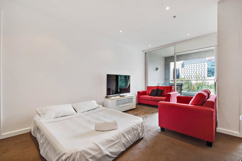 Swainson On Hindmarsh - Accommodation Yamba 9