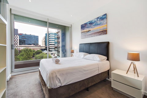 Swainson On Hindmarsh - Accommodation Yamba 0