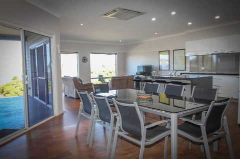 Waterfront On Osprey - Accommodation Yamba 14