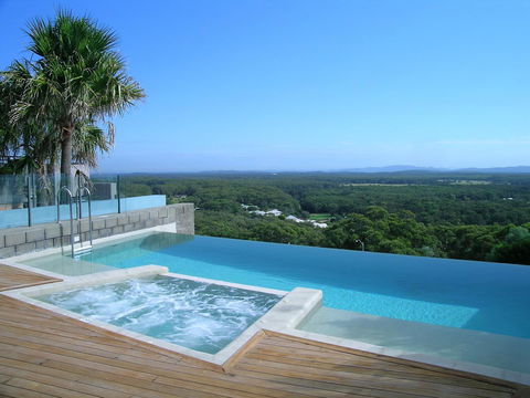 One Mile Retreat - Accommodation Yamba 2