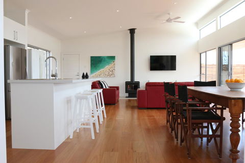 Middle River Beach House - East & West House - Accommodation Yamba 21