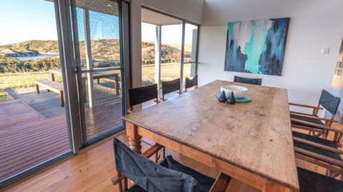 Middle River Beach House - East & West House - Accommodation Yamba 8