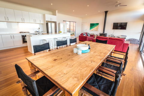 Middle River Beach House - East & West House - Accommodation Yamba 3