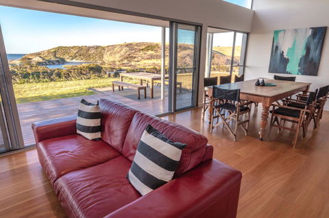 Middle River Beach House - East & West House - Accommodation Yamba 6